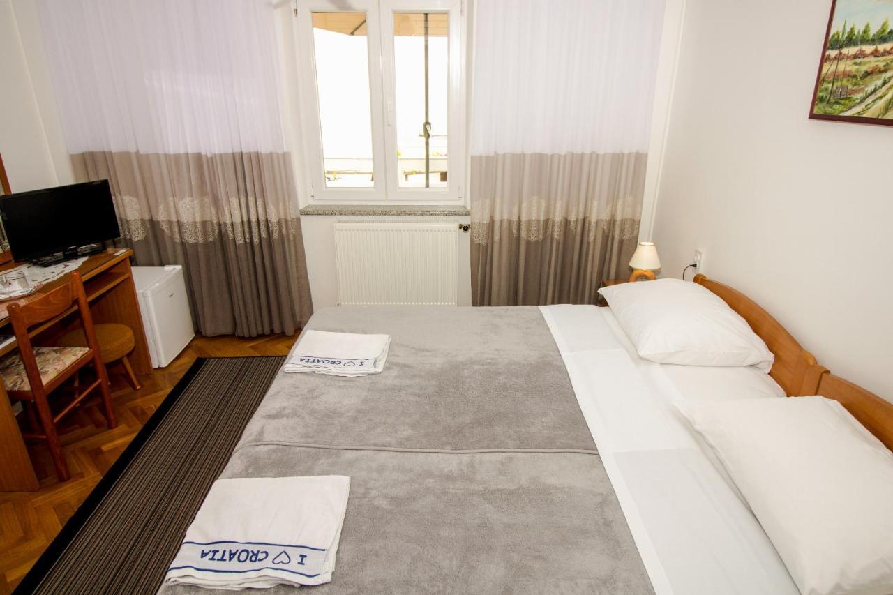 Rooms & Apartment Albina Башка Екстер'єр фото