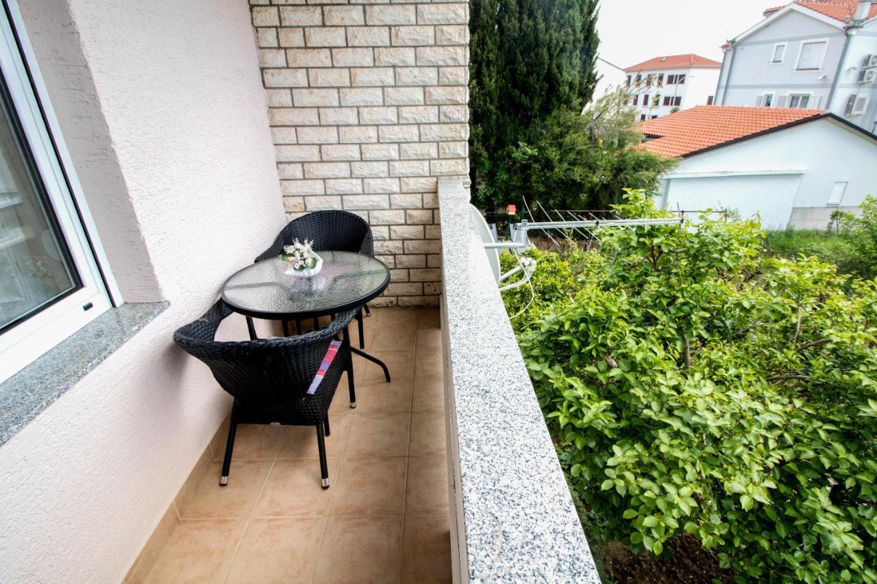 Rooms & Apartment Albina Башка Екстер'єр фото