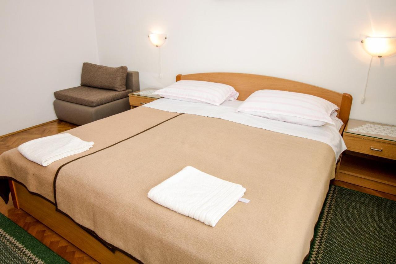 Rooms & Apartment Albina Башка Екстер'єр фото