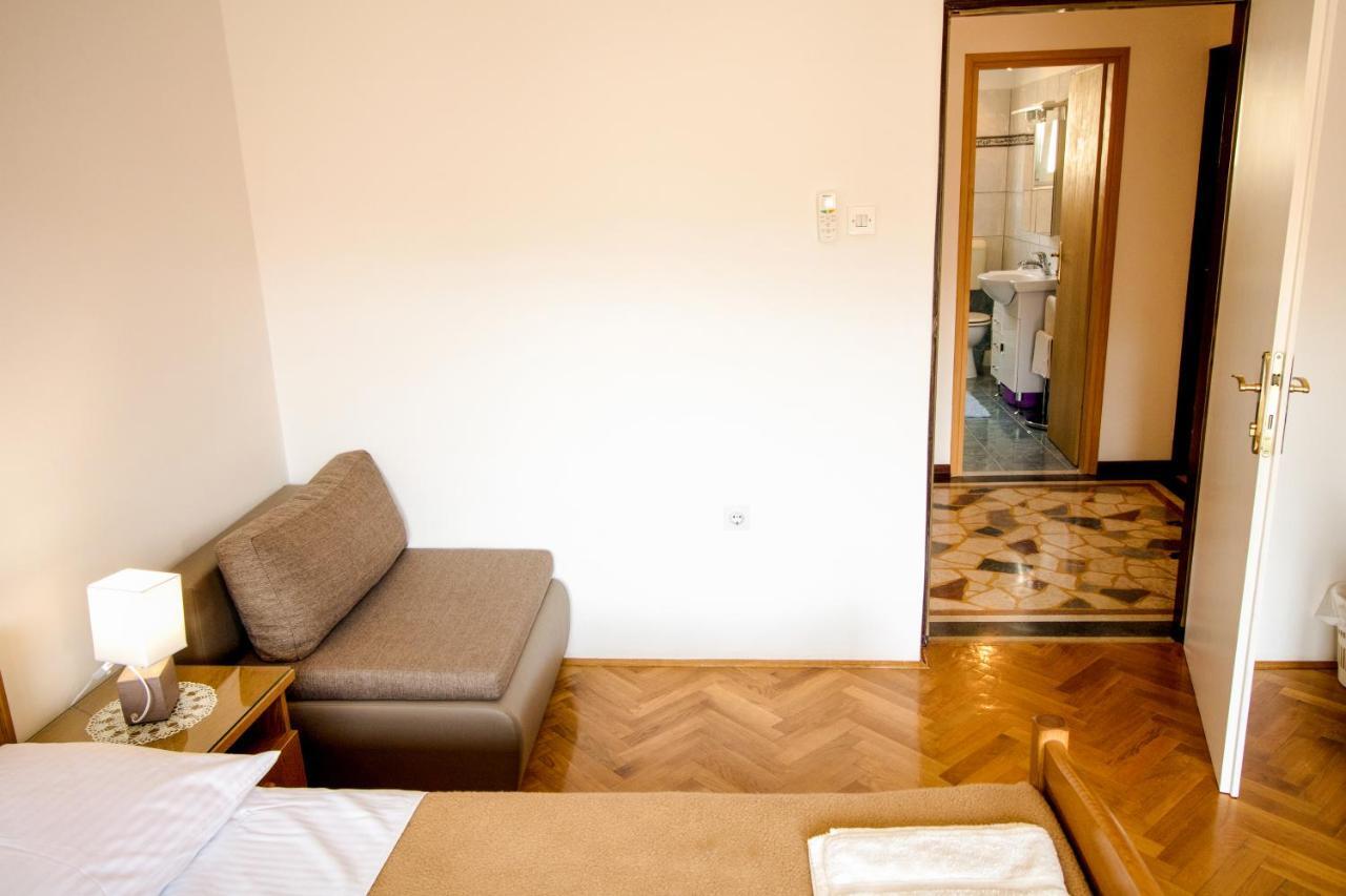 Rooms & Apartment Albina Башка Екстер'єр фото
